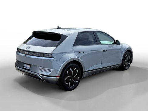 Certified 2024 Hyundai Ioniq 5 Limited RWD image 5