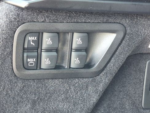 Used 2026 BMW X7 M60i AWD/4WD image 36