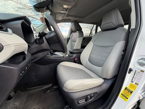 Used 2025 Toyota RAV4 XLE Premium w/ Weather Package image 5