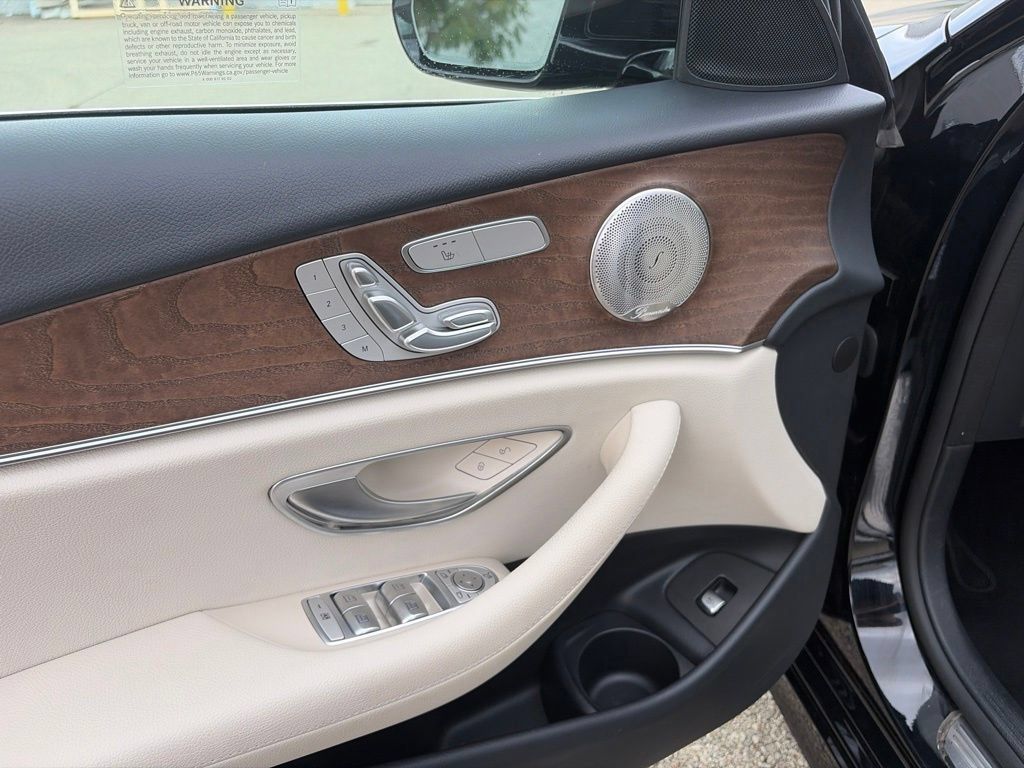 Used 2023 Mercedes-Benz E 350 4MATIC Sedan image 11