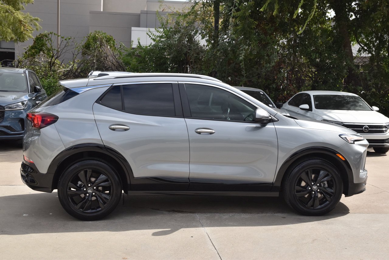 Used 2024 Buick Encore GX Sport Touring w/ Comfort Package FWD image 6