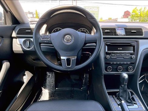 Used 2014 Volkswagen Passat 1.8T Wolfsburg Edition FWD image 7