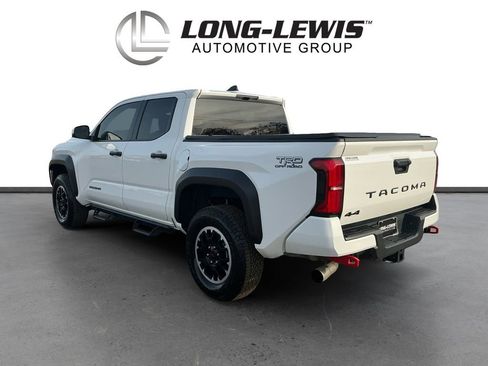 Used 2025 Toyota Tacoma TRD Off-Road image 4