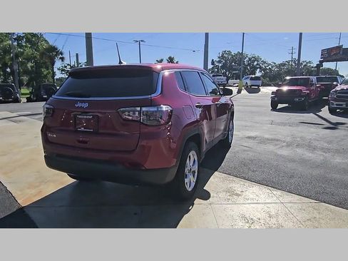Used 2025 Jeep Compass Sport AWD/4WD image 33