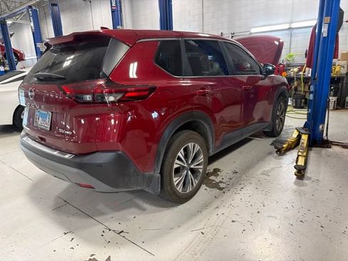 Used 2022 Nissan Rogue SV AWD/4WD image 4