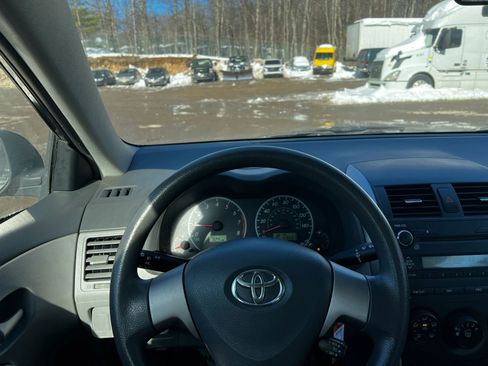 Used 2010 Toyota Corolla LE image 15