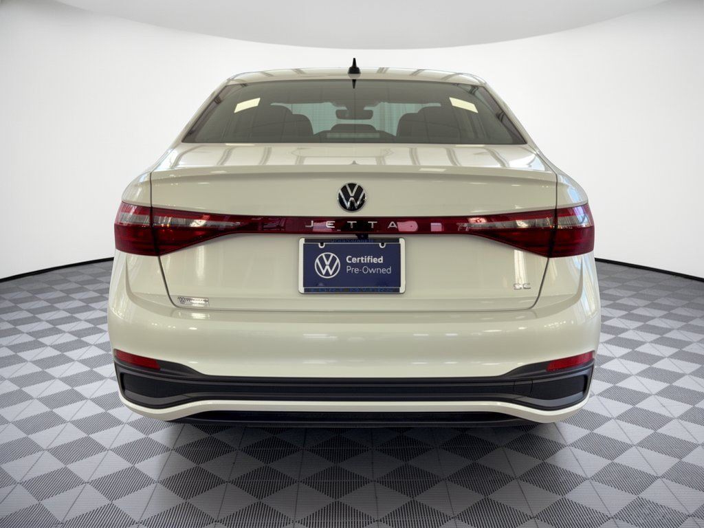 Used 2026 Volkswagen Jetta SE FWD image 11