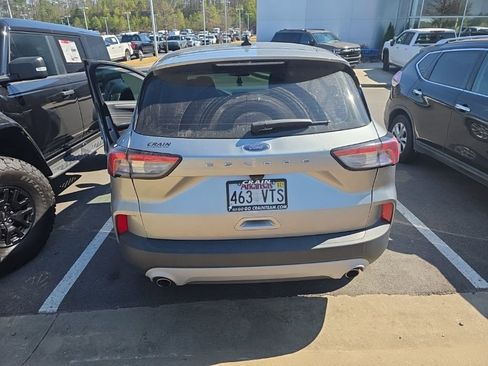 Used 2022 Ford Escape S image 4