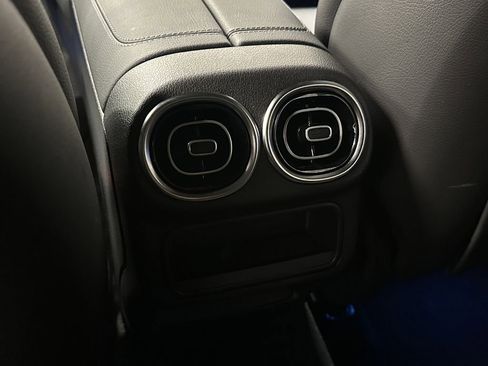 Certified 2025 Mercedes-Benz GLC 300 4MATIC image 25