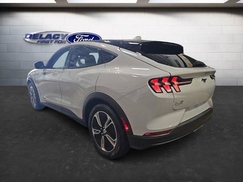 Used 2022 Ford Mustang Mach-E Select image 3