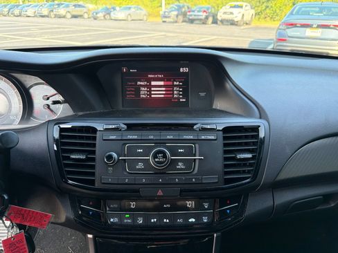 Used 2016 Honda Accord Sport image 17