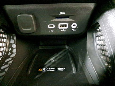 Used 2023 Chevrolet TrailBlazer RS w/ Sun and Liftgate Package image 20