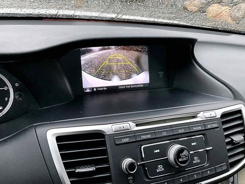 Used 2017 Honda Accord LX image 18