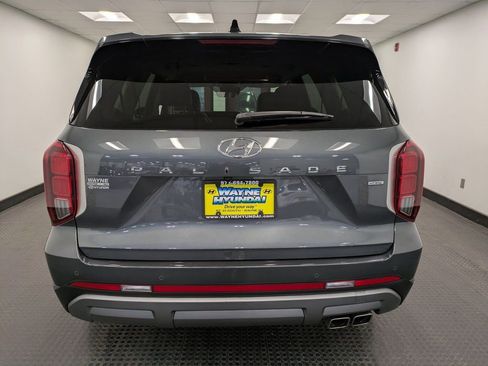 Used 2023 Hyundai Palisade SEL w/ Cargo Package image 5