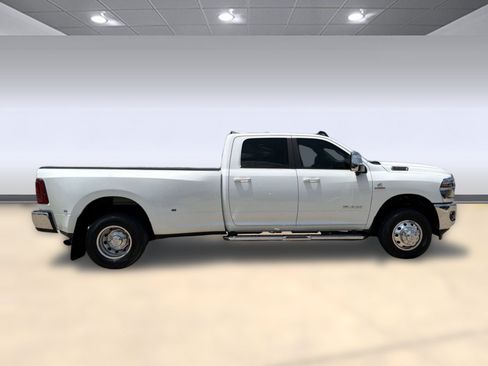 Certified 2026 RAM 3500 Laramie w/ Max Tow Package AWD/4WD image 8