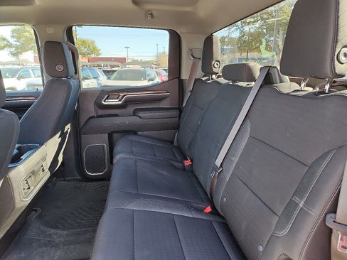 Used 2023 Chevrolet Silverado 1500 LT Trail Boss w/ Protection Package image 12