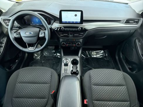 Used 2025 Ford Escape Active w/ Cold Weather Package image 16
