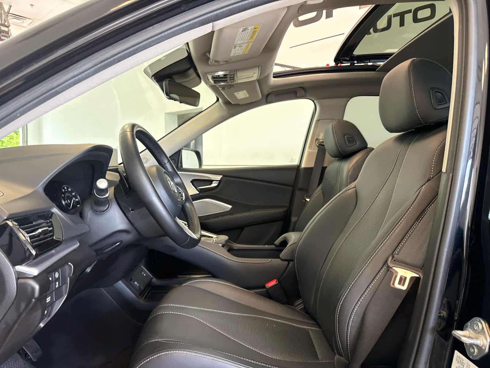 Used 2024 Acura RDX w/ Technology Package AWD/4WD image 11