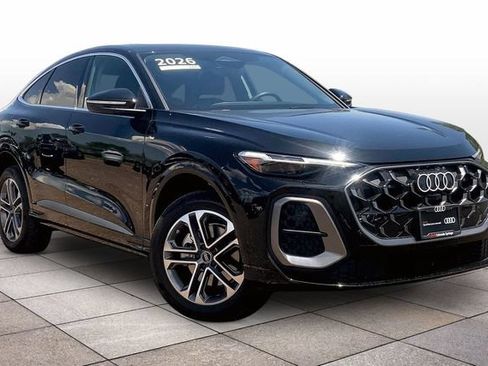 Used 2025 Audi Q5 Premium Plus AWD/4WD image 2