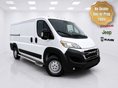 Used 2025 RAM ProMaster 2500 w/ U-Haul Equipment Group FWD image 1