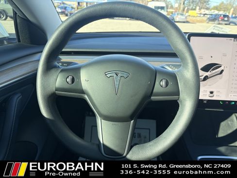 Used 2023 Tesla Model 3 Standard Range image 22