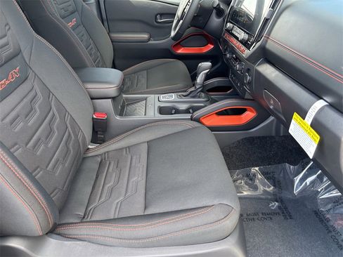 New 2026 Nissan Frontier PRO-4X w/ Pro-4x Convenience Package image 9