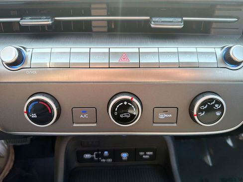 New 2026 Hyundai Kona SE AWD/4WD image 15