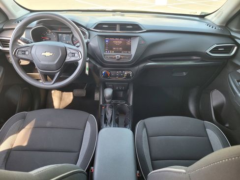 Used 2023 Chevrolet TrailBlazer LS image 15