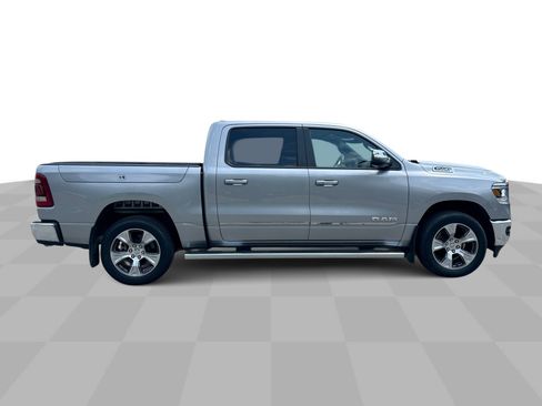 Used 2024 RAM 1500 Laramie AWD/4WD image 10