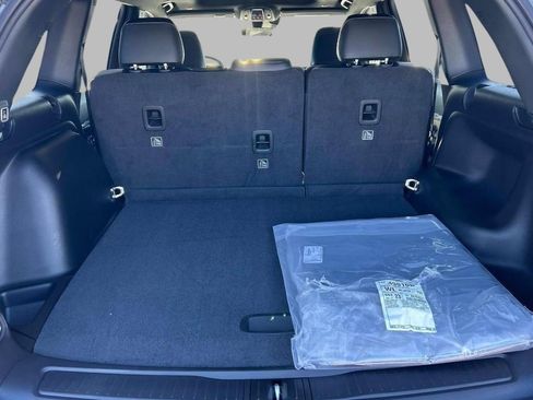 New 2025 Jeep Grand Cherokee Limited image 4