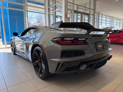 Used 2025 Chevrolet Corvette Z06 w/ Z07 Performance Package image 35
