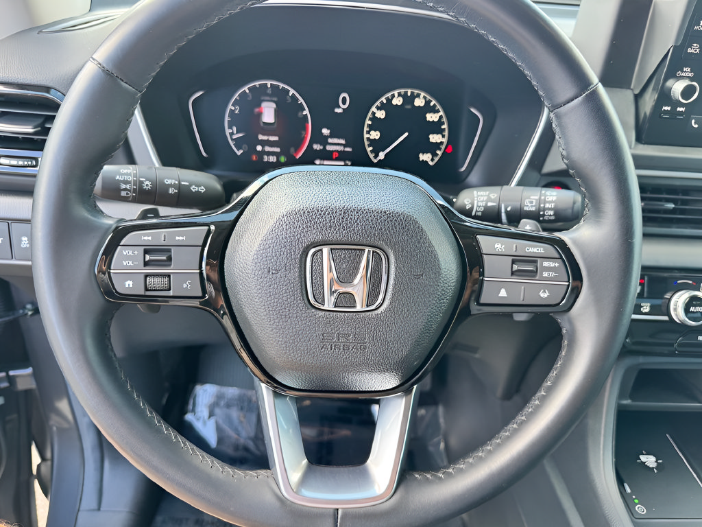 Used 2024 Honda Pilot EX-L image 13