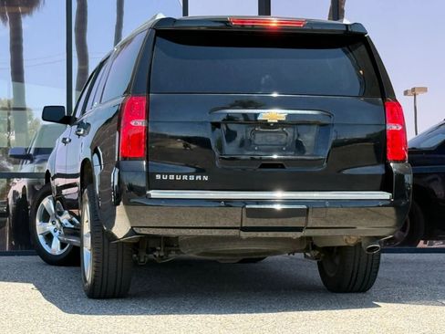 Used 2016 Chevrolet Suburban LTZ RWD image 8