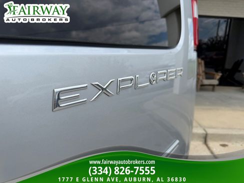 Used 2019 Chevrolet Express 2500 Extended w/ Enhanced Convenience Package RWD image 35