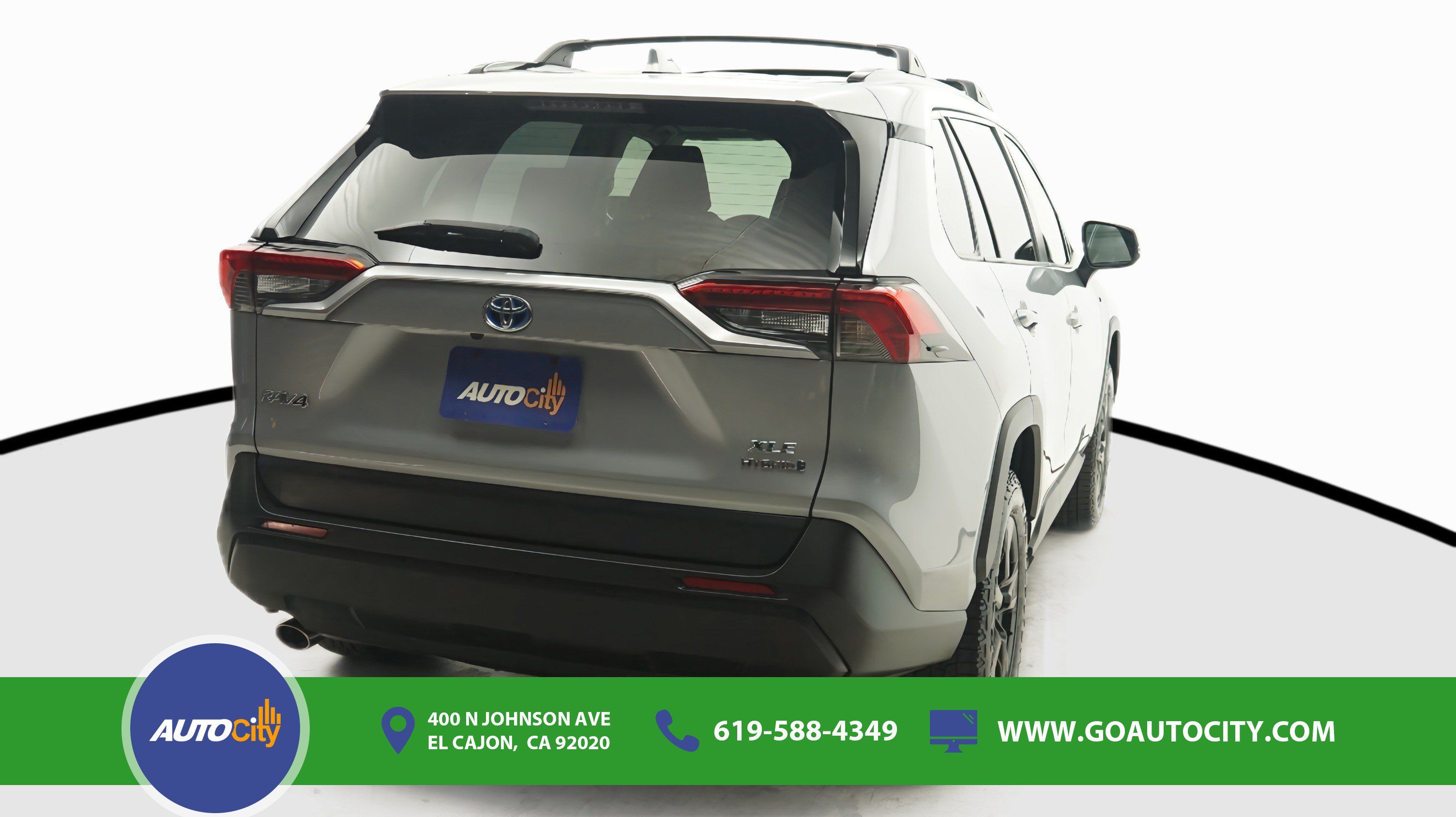 Used 2020 Toyota RAV4 XLE w/ Convenience Package AWD/4WD image 10