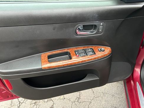 Used 2005 Buick LaCrosse CXS w/ Chrome Appearance Package image 15