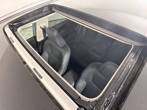 Certified 2025 Lexus NX 250 FWD w/ Cold Area Package image 22