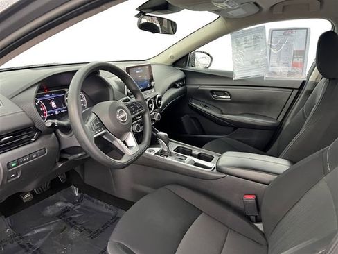 Used 2024 Nissan Sentra SV image 12