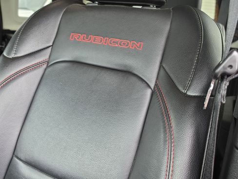 Used 2021 Jeep Wrangler Unlimited Rubicon AWD/4WD image 7