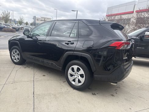 Certified 2025 Toyota RAV4 LE AWD/4WD image 8