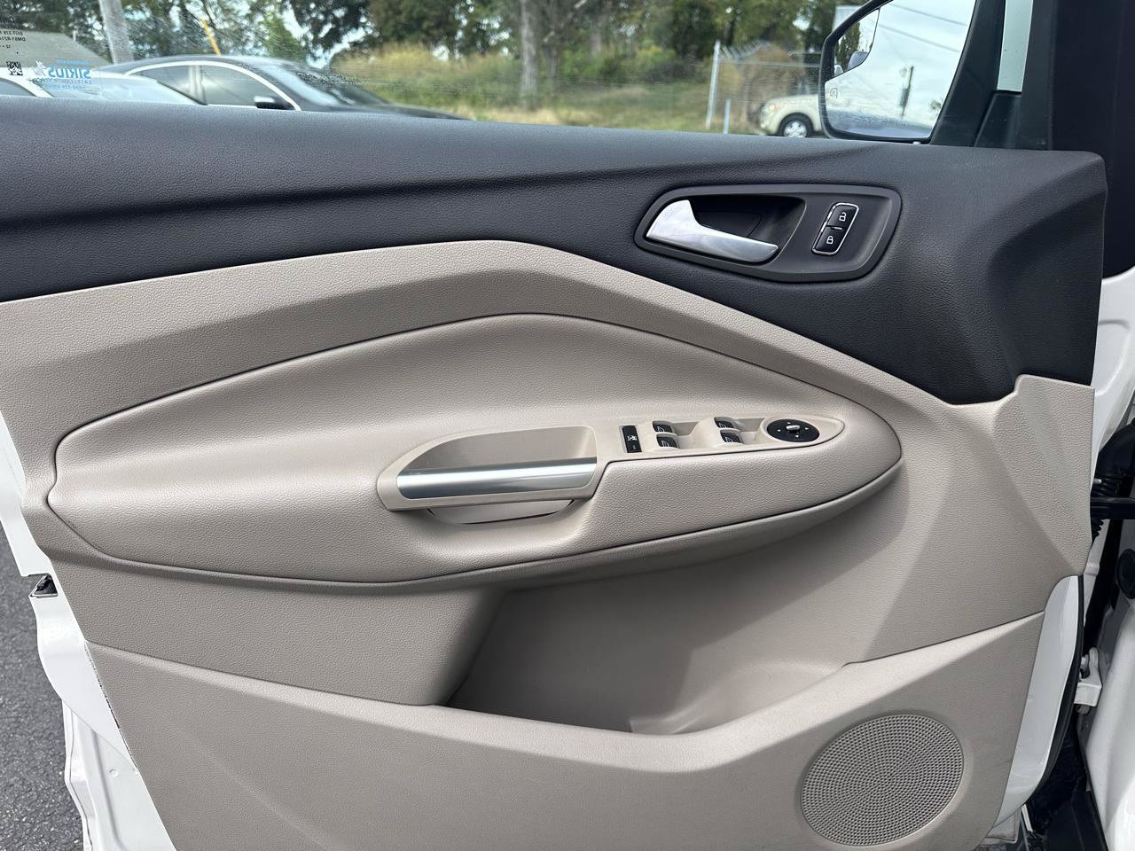 Used 2013 Ford C-MAX SEL FWD image 28