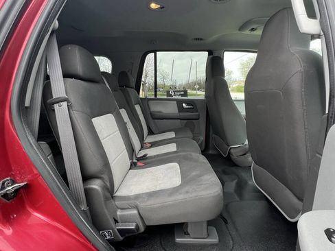 Used 2005 Ford Expedition XLT image 20