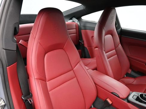 Certified 2024 Porsche 911 Carrera RWD image 11