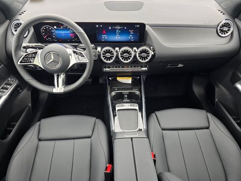 New 2026 Mercedes-Benz GLA 250 4MATIC image 17