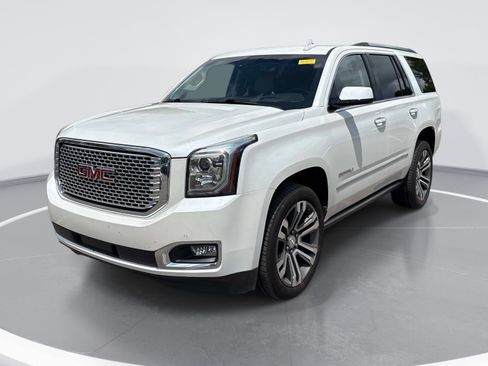 Used 2017 GMC Yukon Denali w/ Open Road Package AWD/4WD image 3