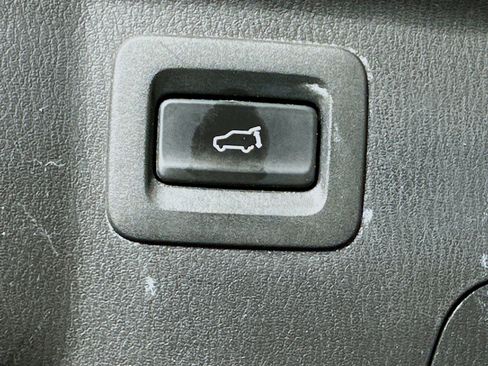 Used 2018 MAZDA CX-9 Signature image 31