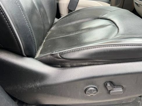 Used 2019 Chrysler Pacifica Limited FWD image 12