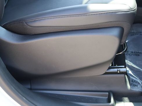 New 2026 Chrysler Pacifica Select FWD image 9