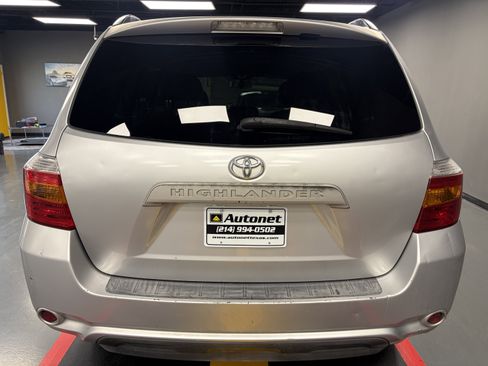 Used 2010 Toyota Highlander 2WD image 4