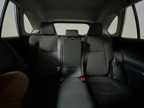 Used 2025 Toyota RAV4 XLE image 33